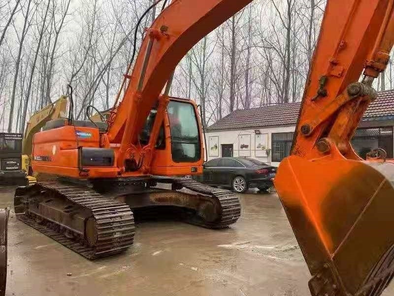 Doosan DX300LC - Crawler excavator: picture 3 Doosan DX300LC - Crawler excavator: picture 3