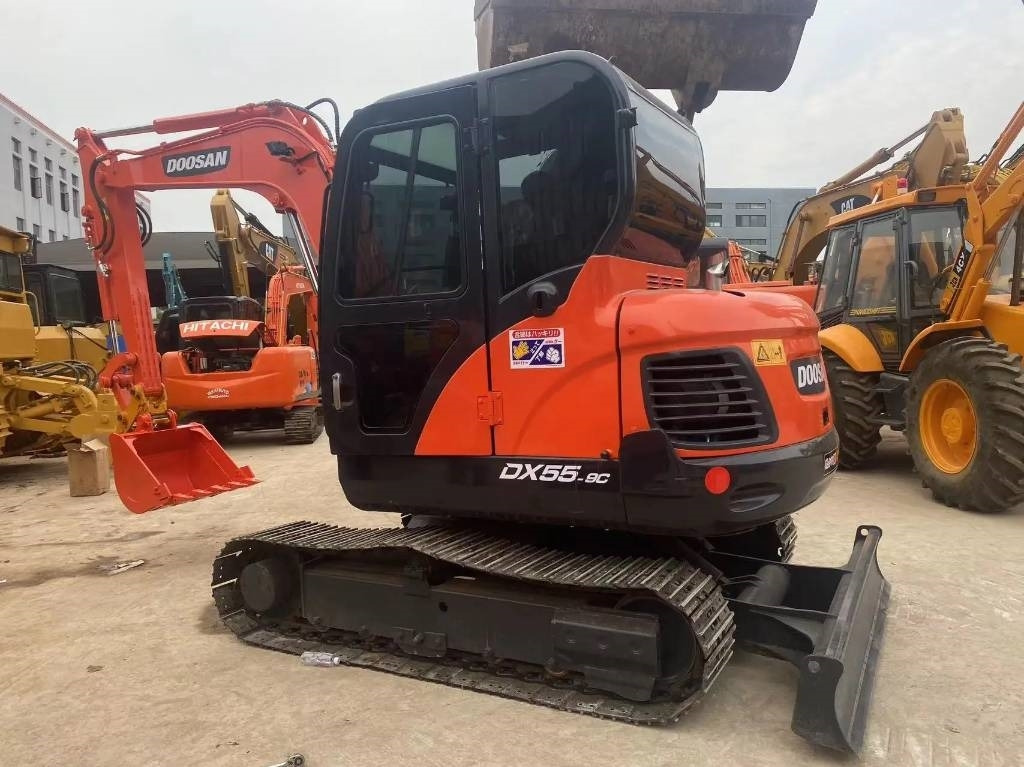 Doosan DX55-9C - Mini excavator: picture 2 Doosan DX55-9C - Mini excavator: picture 2