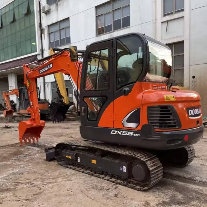 Doosan DX55-9C - Mini excavator: picture 1 Doosan DX55-9C - Mini excavator: picture 1