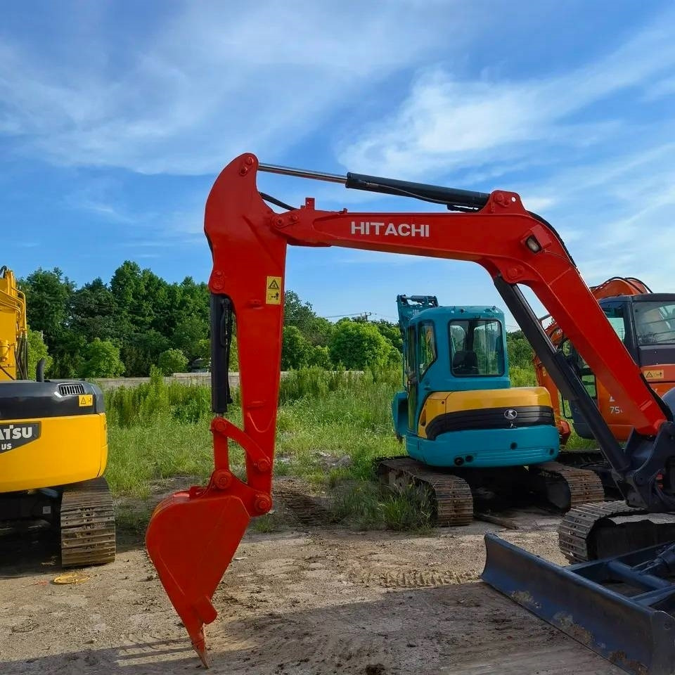 Hitachi ZX30 - Mini excavator: picture 5 Hitachi ZX30 - Mini excavator: picture 5