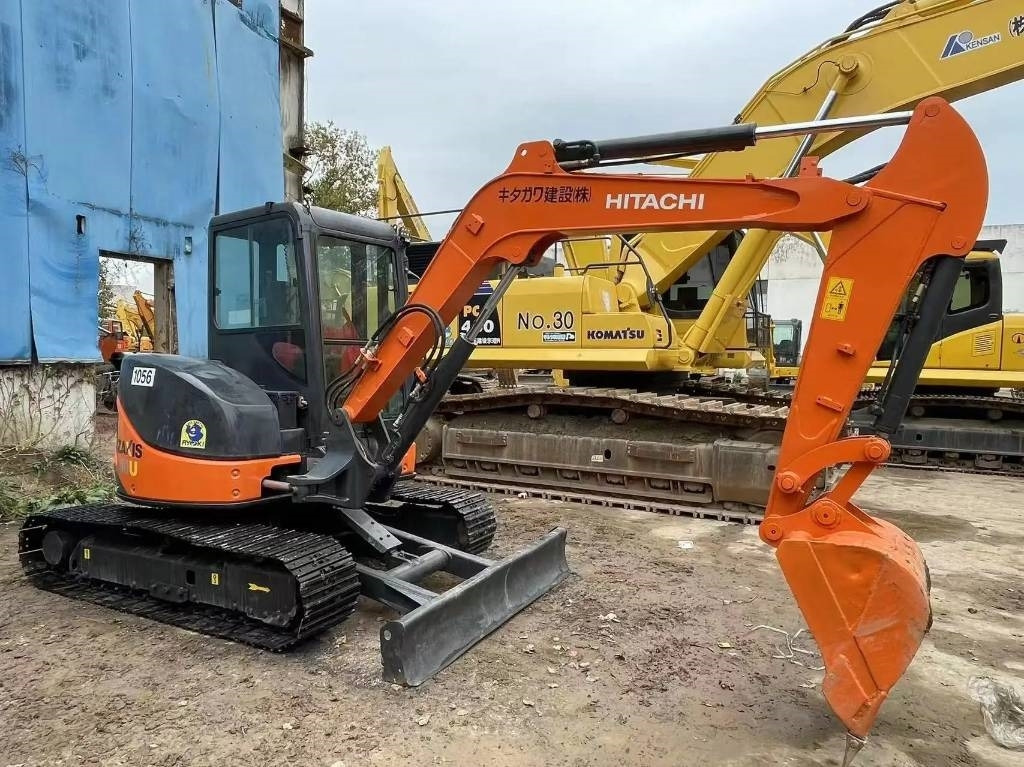 Hitachi ZX50U - Mini excavator: picture 1 Hitachi ZX50U - Mini excavator: picture 1