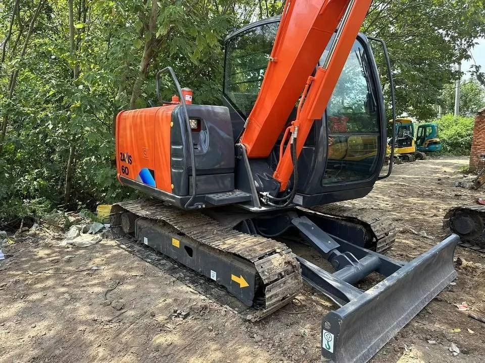 Hitachi ZX60 - Mini excavator: picture 4 Hitachi ZX60 - Mini excavator: picture 4