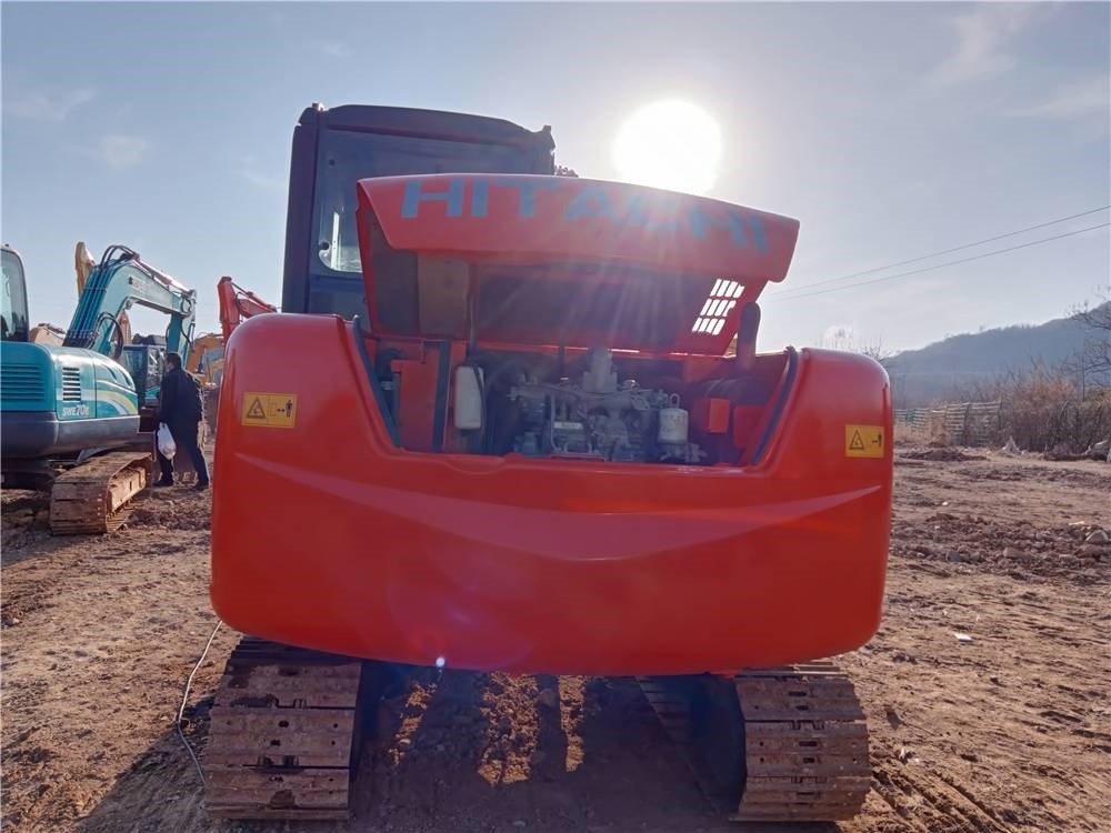 Hitachi ZX60 - Mini excavator: picture 3 Hitachi ZX60 - Mini excavator: picture 3