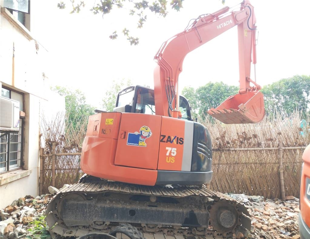 Hitachi ZX75US-3 - Mini excavator: picture 1 Hitachi ZX75US-3 - Mini excavator: picture 1