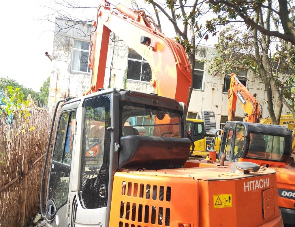 Hitachi ZX75US-3 - Mini excavator: picture 3 Hitachi ZX75US-3 - Mini excavator: picture 3