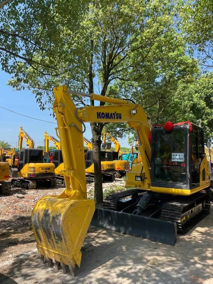 Komatsu PC70-8 - Mini excavator: picture 1 Komatsu PC70-8 - Mini excavator: picture 1