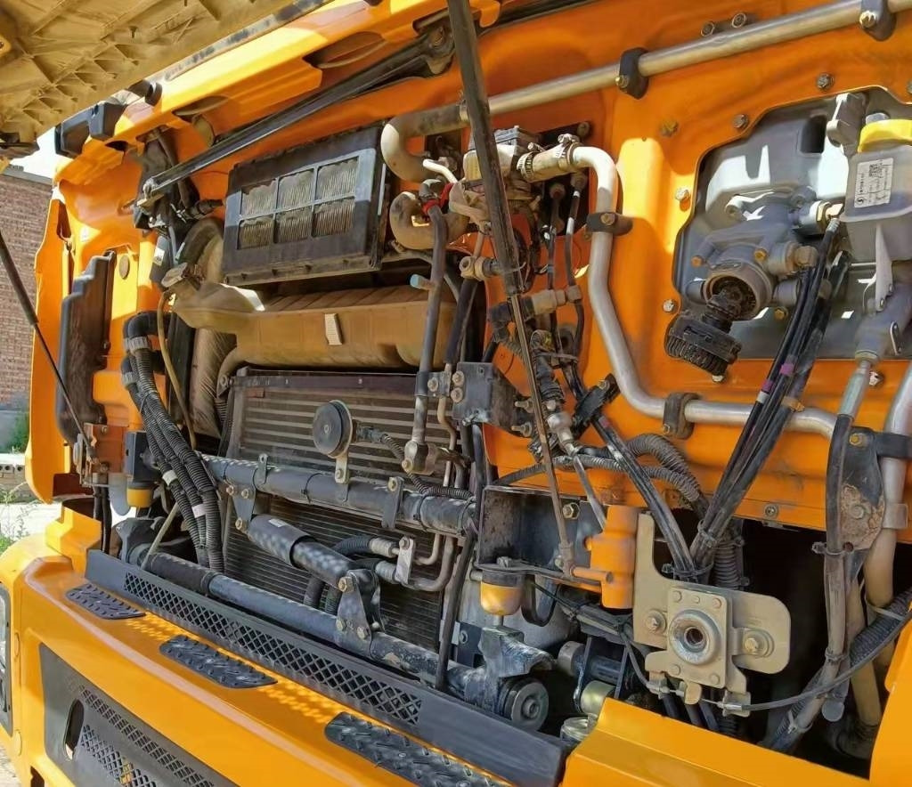 Shacman F3000 6x4 - Tipper: picture 5 Shacman F3000 6x4 - Tipper: picture 5