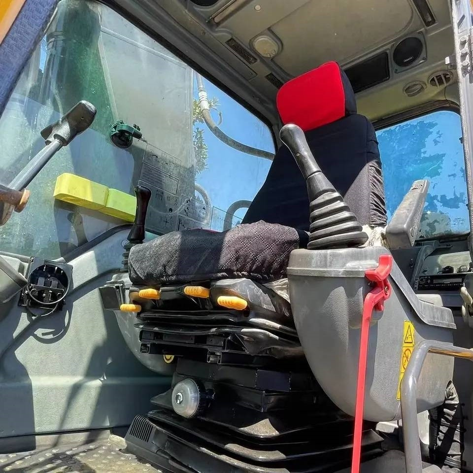 Volvo EC210B - Crawler excavator: picture 3 Volvo EC210B - Crawler excavator: picture 3