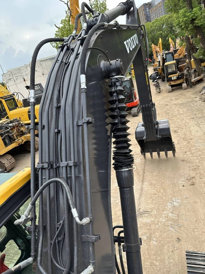 Volvo EC210D - Crawler excavator: picture 4 Volvo EC210D - Crawler excavator: picture 4