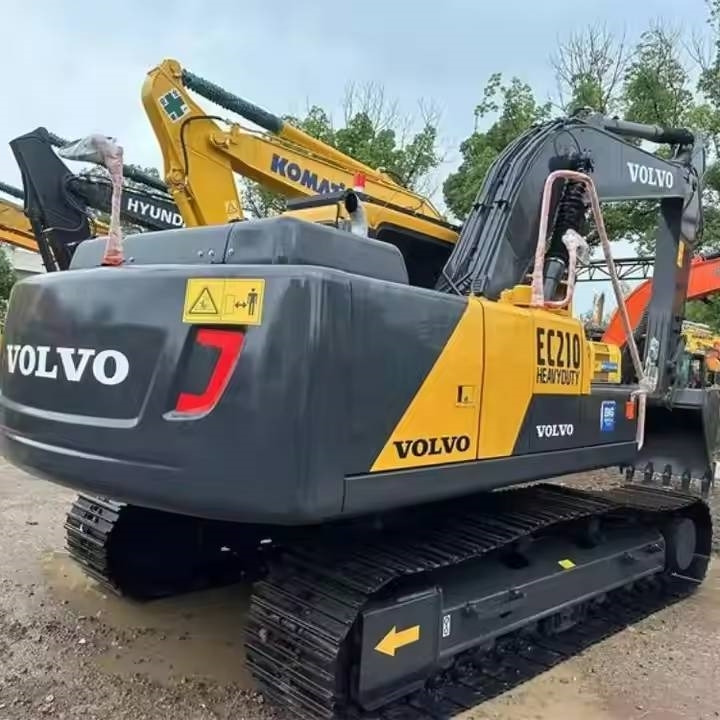 Volvo EC210D - Crawler excavator: picture 2 Volvo EC210D - Crawler excavator: picture 2