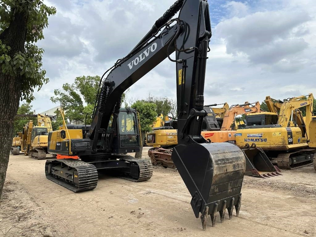 Volvo EC210D - Crawler excavator: picture 1 Volvo EC210D - Crawler excavator: picture 1