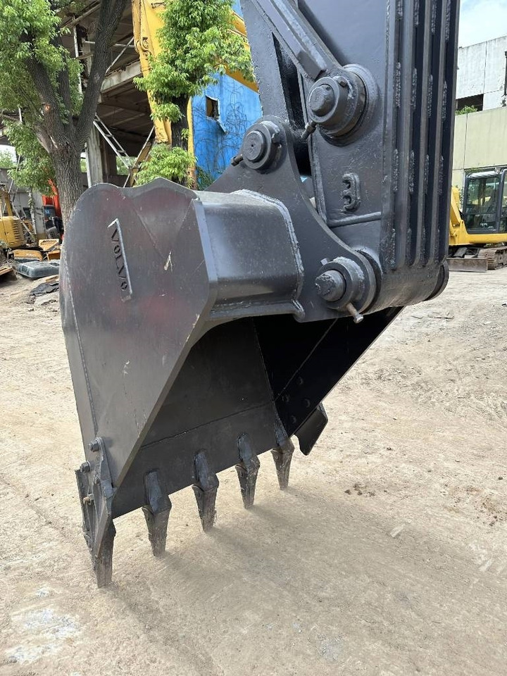 Volvo EC210D - Crawler excavator: picture 3 Volvo EC210D - Crawler excavator: picture 3