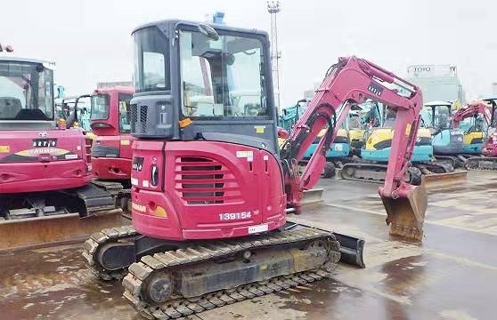 Yanmar VIO30 - Mini excavator: picture 2 Yanmar VIO30 - Mini excavator: picture 2