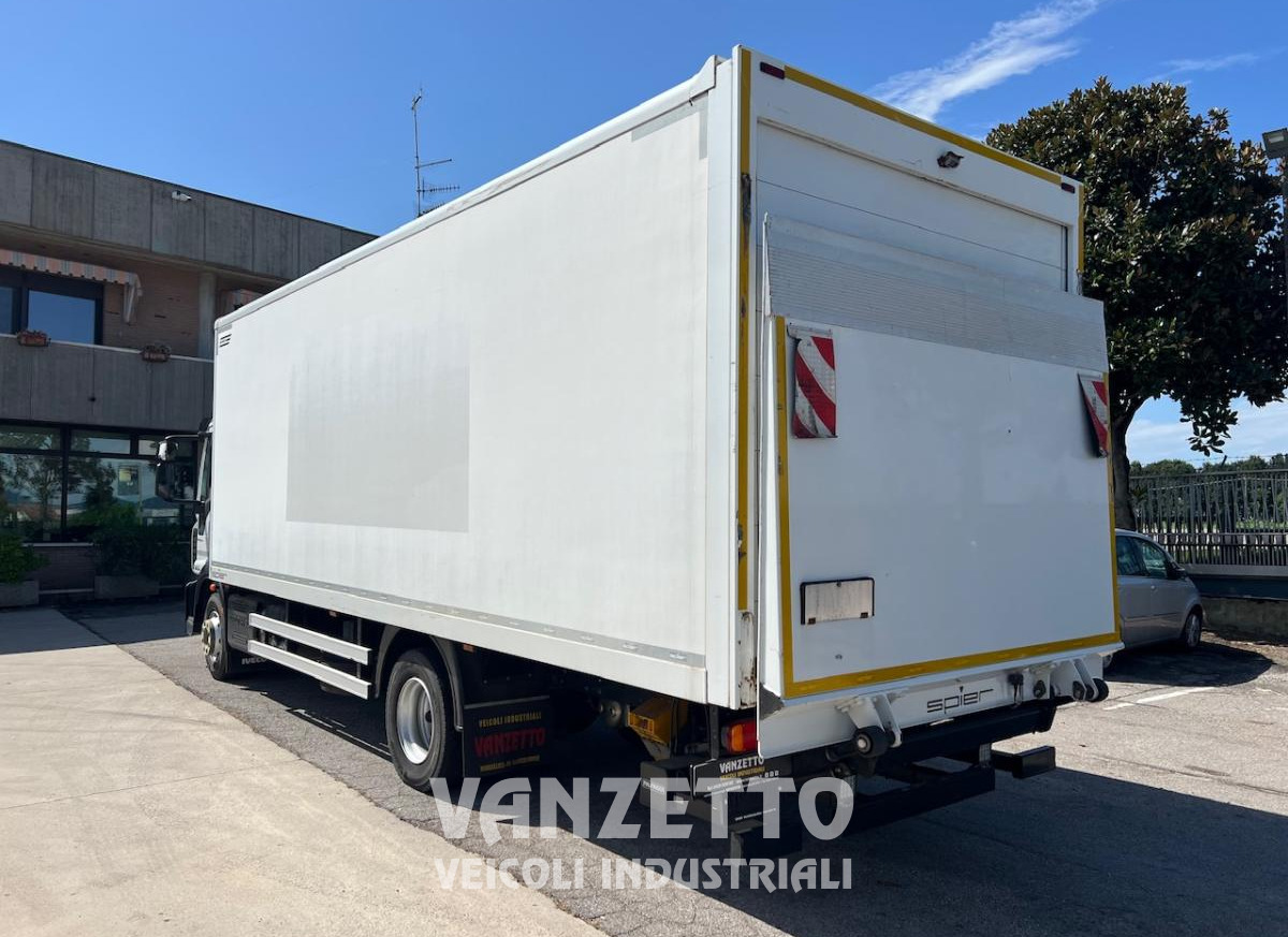 IVECO 140E25 EUROCARGO - Box truck: picture 4 IVECO 140E25 EUROCARGO - Box truck: picture 4