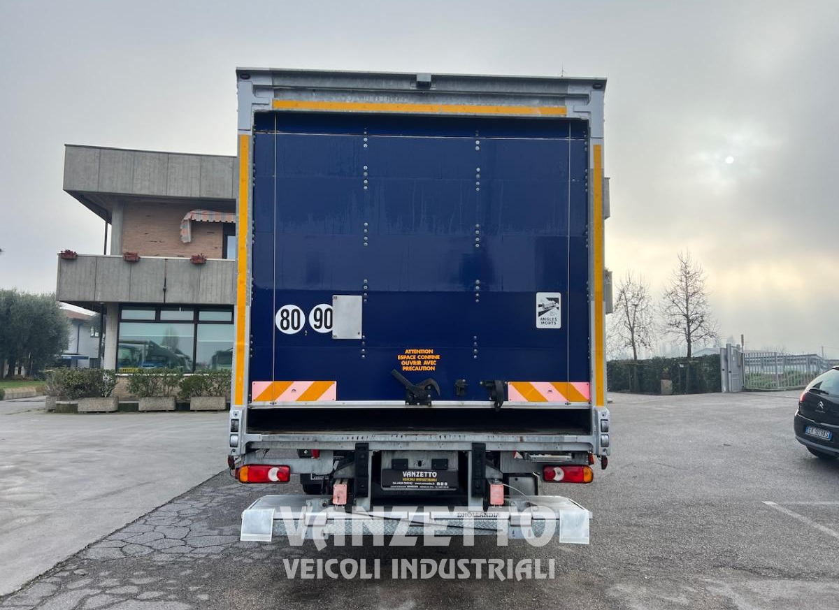 IVECO 160E25 EUROCARGO - Box truck: picture 5 IVECO 160E25 EUROCARGO - Box truck: picture 5