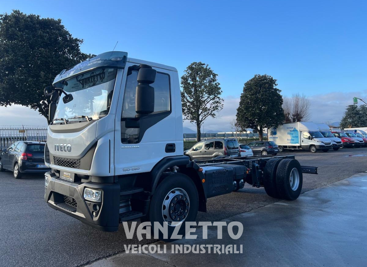 IVECO 180E28 EUROCARGO - Cab chassis truck: picture 3 IVECO 180E28 EUROCARGO - Cab chassis truck: picture 3