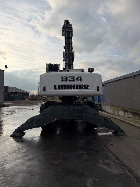 Liebherr A934 - Waste/ Industry handler: picture 3 Liebherr A934 - Waste/ Industry handler: picture 3