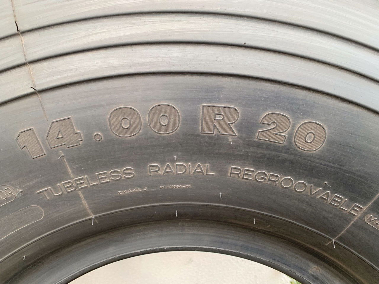 Michelin 14.00R20 Michelin xzl+ - Tire for Truck: picture 2 Michelin 14.00R20 Michelin xzl+ - Tire for Truck: picture 2