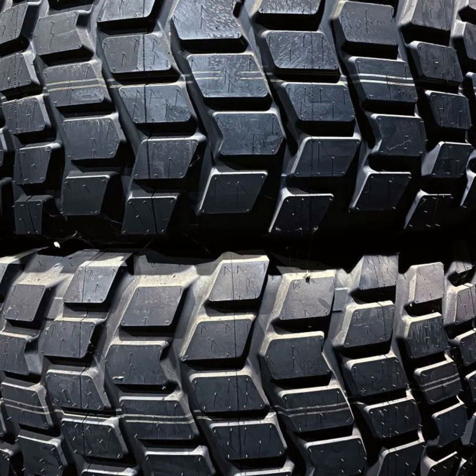 Michelin 525/65R20.5 20.5R20.5 Michelin XS 525/65R20.5 20.5R20.5 Michelin XS - Tire for Truck: picture 4 Michelin 525/65R20.5 20.5R20.5 Michelin XS 525/65R20.5 20.5R20.5 Michelin XS - Tire for Truck: picture 4