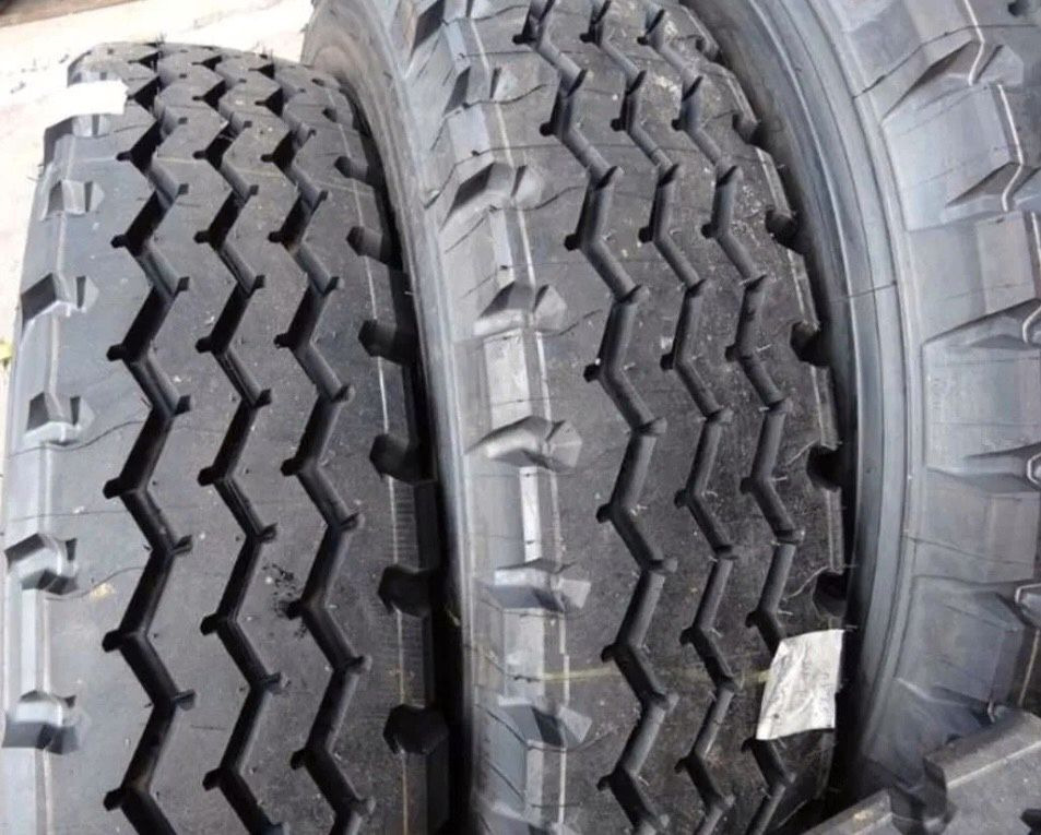Michelin 9R22.5 Michelin XYZ DA - Tire for Truck: picture 1 Michelin 9R22.5 Michelin XYZ DA - Tire for Truck: picture 1