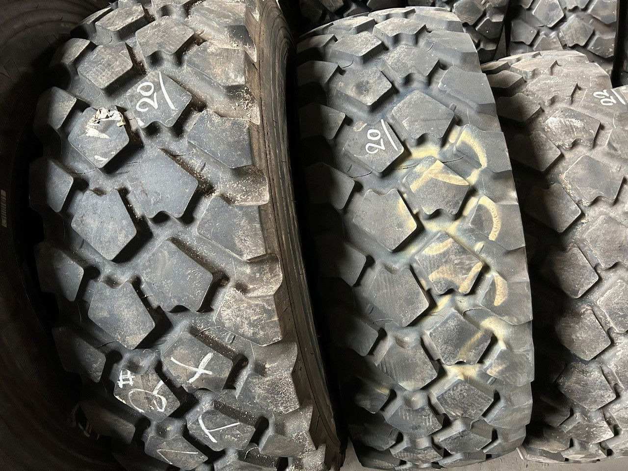 Michelin DOT 2021_365/80r20 Michelin xzl_14.5r20 Michelin x zl - Tire for Truck: picture 1 Michelin DOT 2021_365/80r20 Michelin xzl_14.5r20 Michelin x zl - Tire for Truck: picture 1