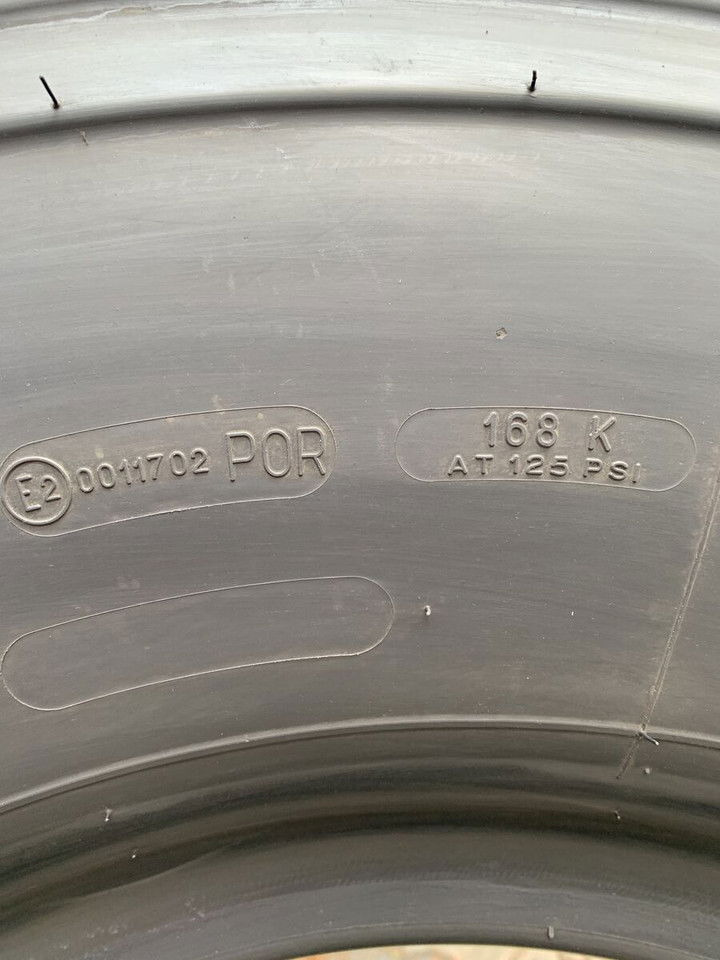 Michelin xzl 2 - Wheel and tire package for Truck: picture 2 Michelin xzl 2 - Wheel and tire package for Truck: picture 2