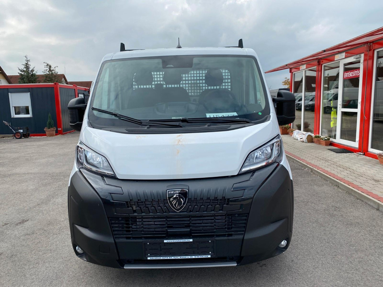 Peugeot BOXER CHC L4 HEAVY PRITSCHE+PLANE - Curtain side van: picture 2 Peugeot BOXER CHC L4 HEAVY PRITSCHE+PLANE - Curtain side van: picture 2