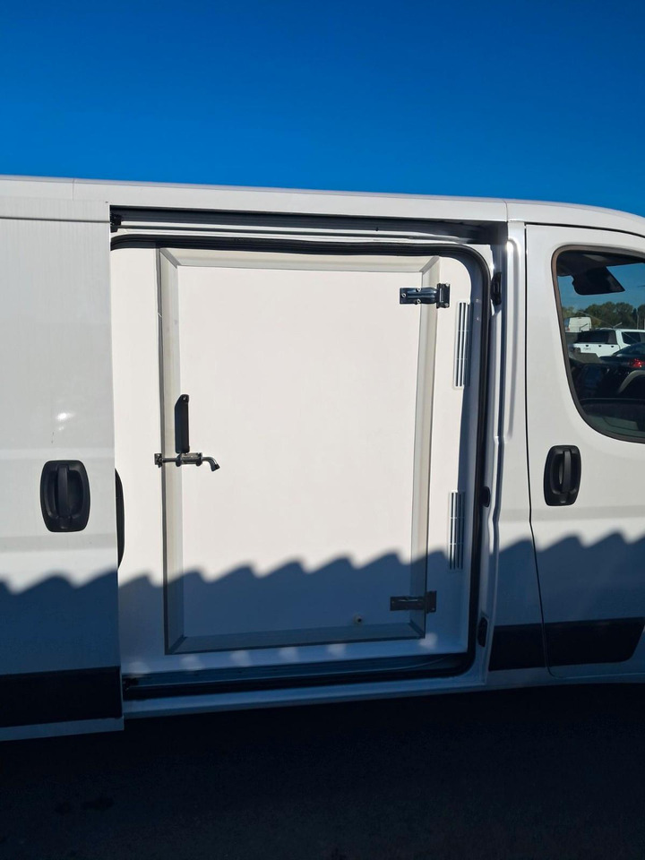 Peugeot Boxer - Refrigerated delivery van: picture 5 Peugeot Boxer - Refrigerated delivery van: picture 5
