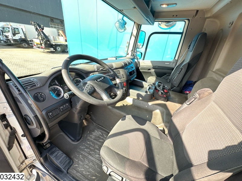 DAF CF 410 8x4, EURO 6, Palfinger, Remote - Dropside/ Flatbed truck, Crane truck: picture 5 DAF CF 410 8x4, EURO 6, Palfinger, Remote - Dropside/ Flatbed truck, Crane truck: picture 5