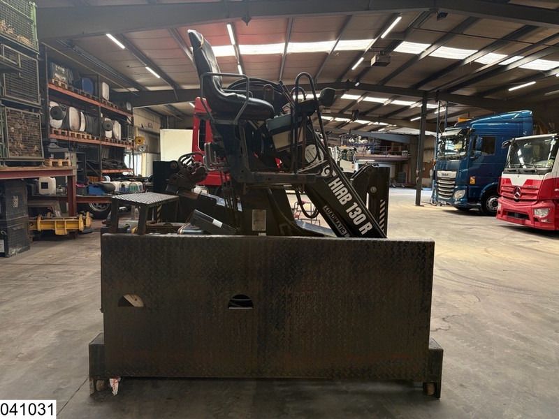 Hiab R 130 F2 - Truck mounted crane: picture 3 Hiab R 130 F2 - Truck mounted crane: picture 3