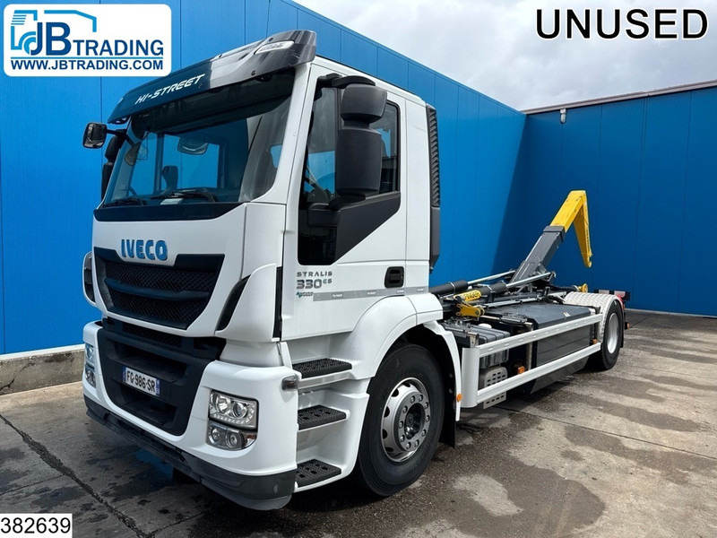Iveco Stralis 330 CNG Unused, EURO 6, Retarder, Palfinger - Hook lift truck: picture 1 Iveco Stralis 330 CNG Unused, EURO 6, Retarder, Palfinger - Hook lift truck: picture 1
