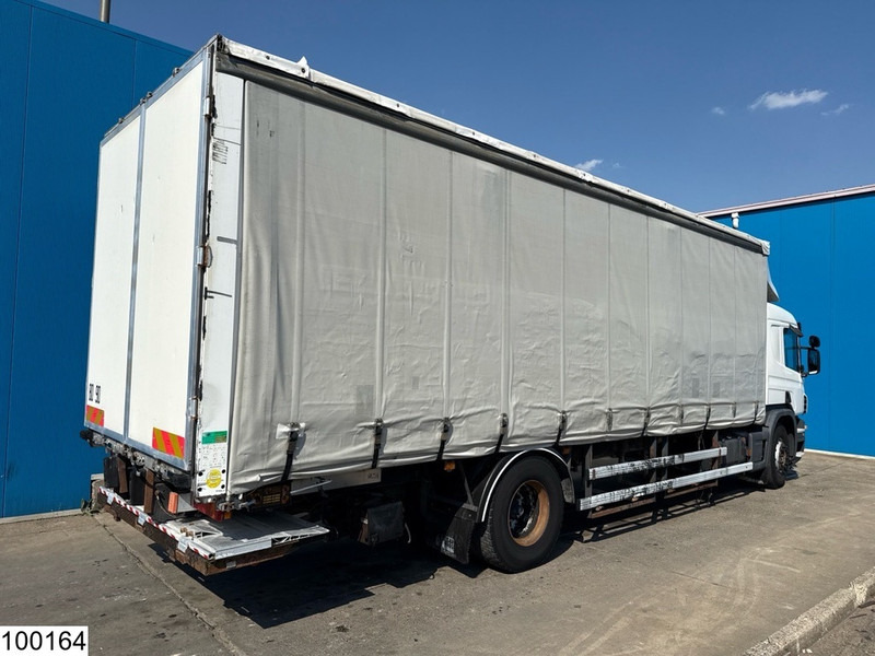 Scania P 270 EURO 3, 3p, Dhollandia - Curtain side truck: picture 3 Scania P 270 EURO 3, 3p, Dhollandia - Curtain side truck: picture 3