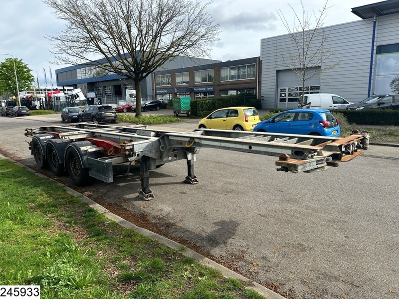 Schmitz Cargobull Chassis 10,20,30,40, 45 FT, 2x Extendable - Container transporter/ Swap body semi-trailer: picture 4 Schmitz Cargobull Chassis 10,20,30,40, 45 FT, 2x Extendable - Container transporter/ Swap body semi-trailer: picture 4