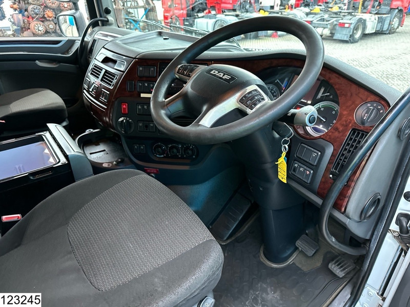 DAF XF 460 6x2, EURO 6, RHD, PTO, ACC - Tractor unit: picture 5 DAF XF 460 6x2, EURO 6, RHD, PTO, ACC - Tractor unit: picture 5