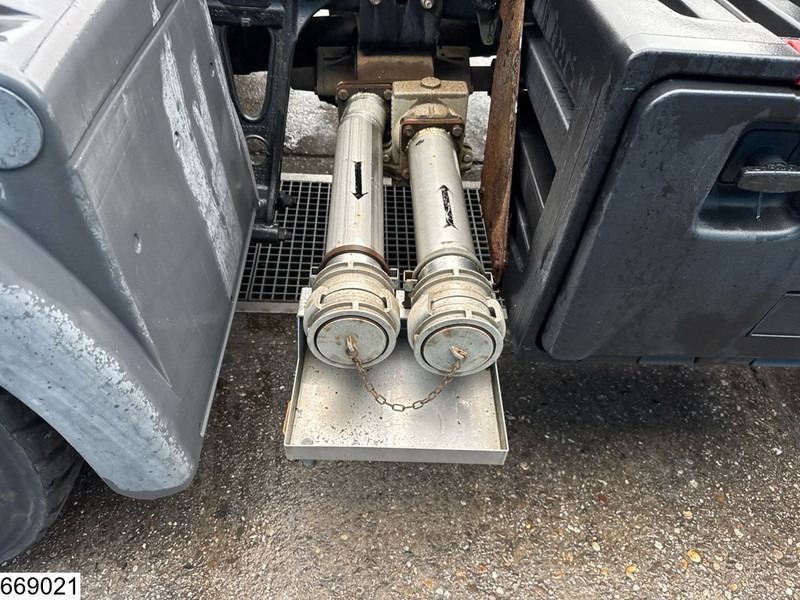 Tractor unit MAN TGS 18 440 EURO 6, Retarder, ADR, PTO: picture 11