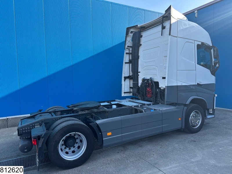 Volvo FH 420 EURO 6 - Tractor unit: picture 2 Volvo FH 420 EURO 6 - Tractor unit: picture 2