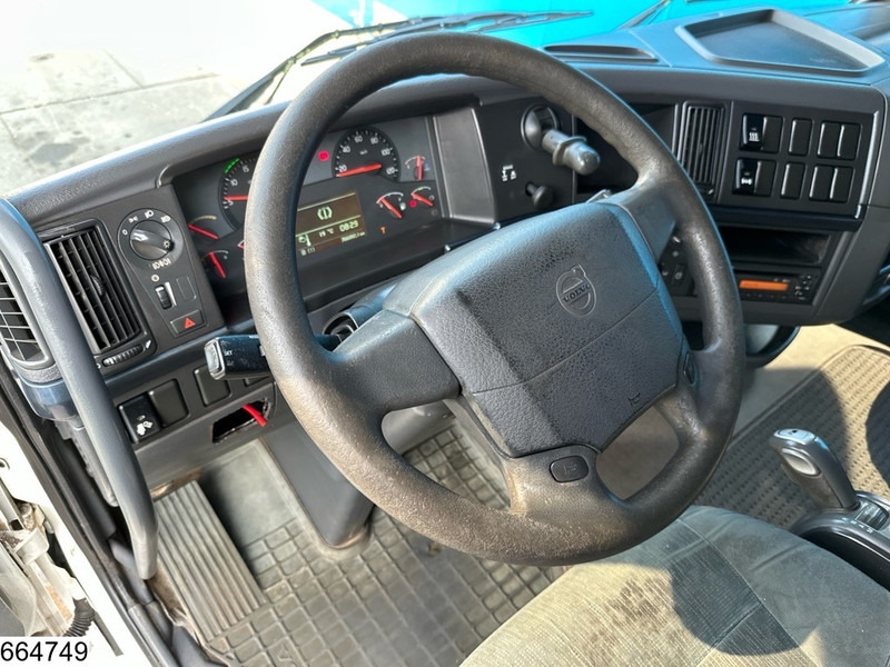 Volvo FH 500 EURO 5 - Tractor unit: picture 5 Volvo FH 500 EURO 5 - Tractor unit: picture 5