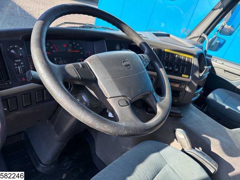 Volvo FMX 6x4, EURO 5, Palfinger, Remote - Dropside/ Flatbed truck, Crane truck: picture 5 Volvo FMX 6x4, EURO 5, Palfinger, Remote - Dropside/ Flatbed truck, Crane truck: picture 5