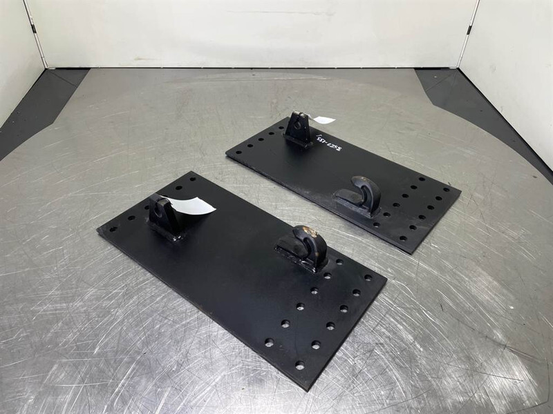 Aanlasoren Landbouw - Adapter plate/Adapterplatte - Quick coupler for Construction machinery: picture 2 Aanlasoren Landbouw - Adapter plate/Adapterplatte - Quick coupler for Construction machinery: picture 2