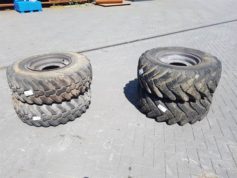 Ahlmann AS50-Solideal 12.5-18-Dunlop 12.5R18-Tire/Reifen - Wheels and tires for Construction machinery: picture 1 Ahlmann AS50-Solideal 12.5-18-Dunlop 12.5R18-Tire/Reifen - Wheels and tires for Construction machinery: picture 1