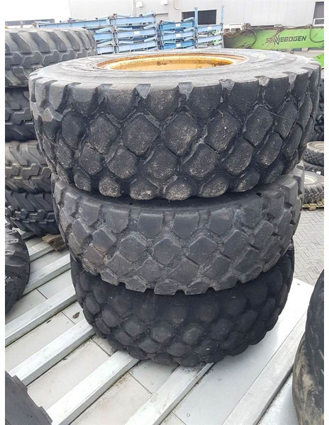 Case 521F-MTP 17.5R25-Tire/Reifen/Band - Wheels and tires for Construction machinery: picture 5 Case 521F-MTP 17.5R25-Tire/Reifen/Band - Wheels and tires for Construction machinery: picture 5