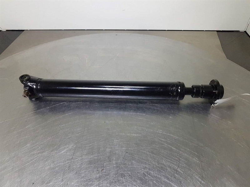 Case 621D - Propshaft/Gelenkwelle/Cardanas - Axle and parts for Construction machinery: picture 1 Case 621D - Propshaft/Gelenkwelle/Cardanas - Axle and parts for Construction machinery: picture 1