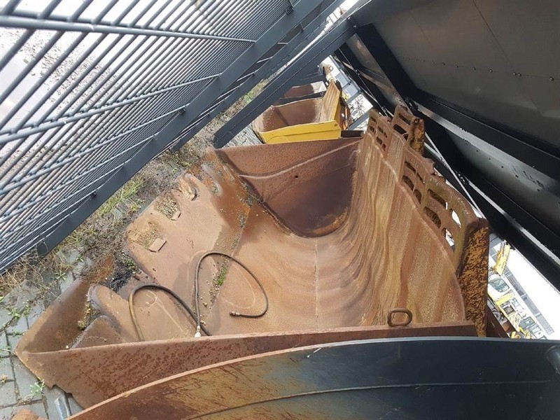 Cat 988G-988H-Bucket/Schaufel/Dichte bak - Bucket: picture 3 Cat 988G-988H-Bucket/Schaufel/Dichte bak - Bucket: picture 3
