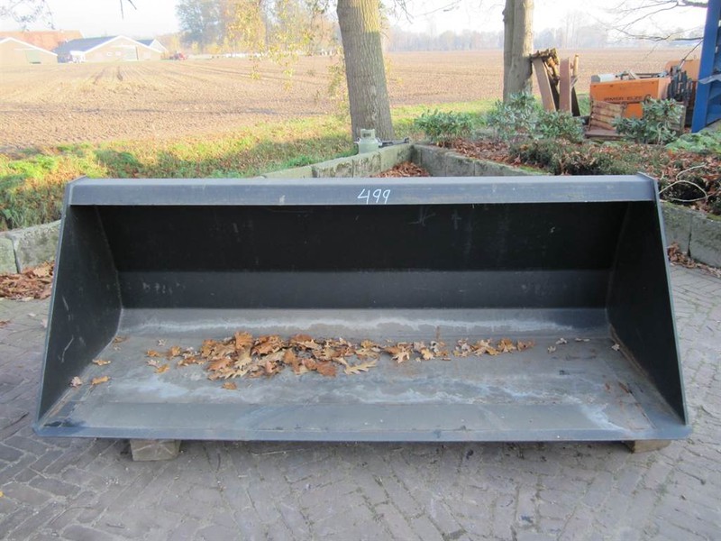Dichte bak 2,20 mtr - Bucket/Schaufel - Bucket: picture 1 Dichte bak 2,20 mtr - Bucket/Schaufel - Bucket: picture 1