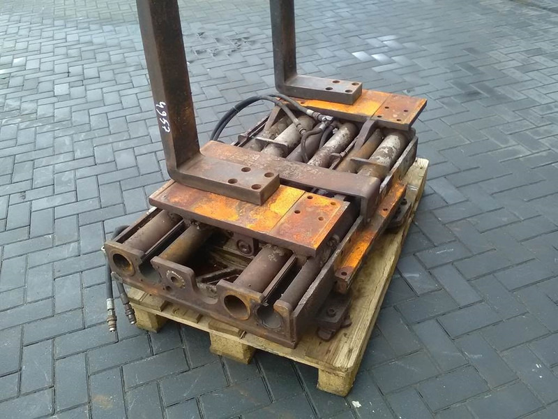 E.L.M. Kragelund A/S RELV 2011 - Sideshift - Forks - Forks: picture 2 E.L.M. Kragelund A/S RELV 2011 - Sideshift - Forks - Forks: picture 2