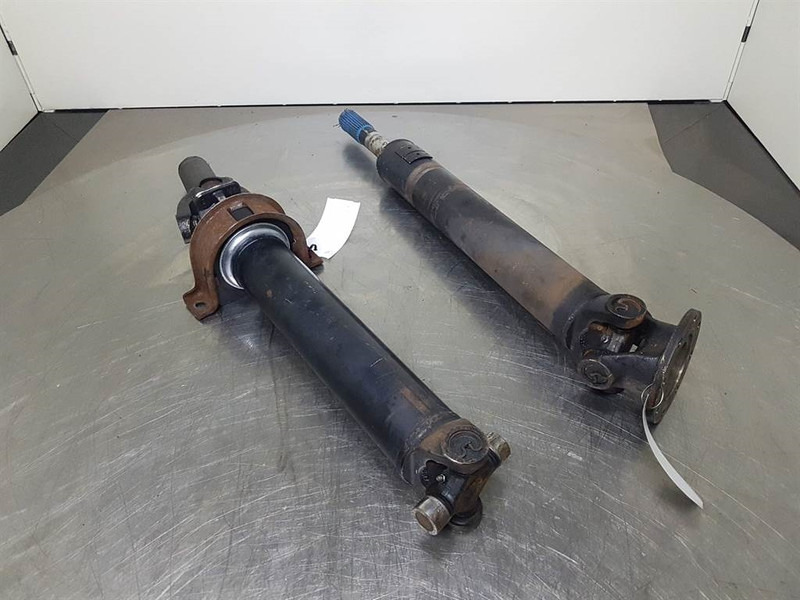 JCB 426E AGRI-914/60133-Propshaft/Gelenkwelle/Cardanas - Axle and parts for Construction machinery: picture 3 JCB 426E AGRI-914/60133-Propshaft/Gelenkwelle/Cardanas - Axle and parts for Construction machinery: picture 3