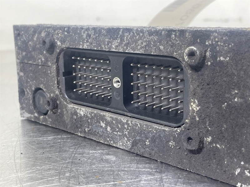 Liebherr LH24M-10347913-PME1-BMK A64-ECU/Control box - Electrical system for Construction machinery: picture 2 Liebherr LH24M-10347913-PME1-BMK A64-ECU/Control box - Electrical system for Construction machinery: picture 2