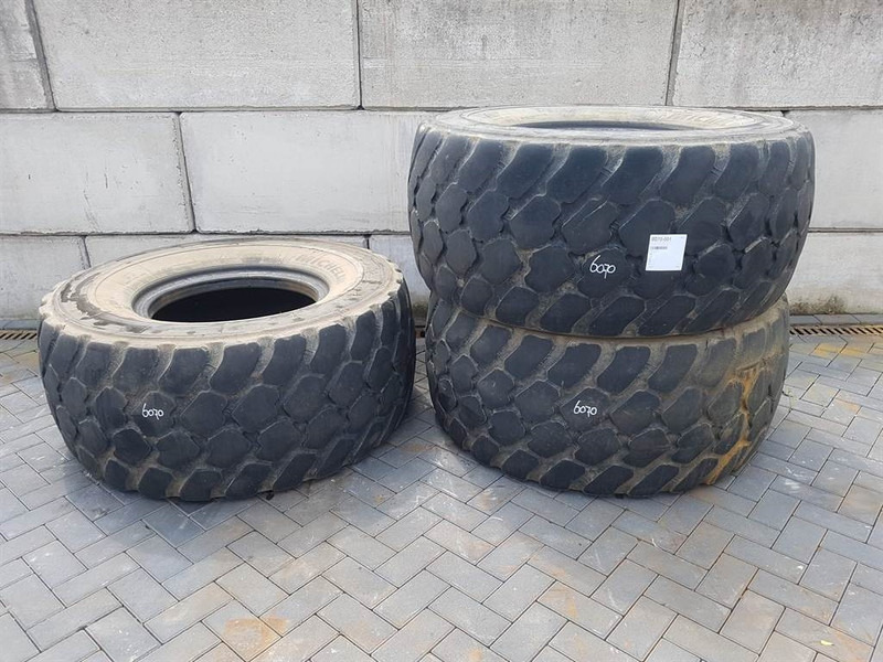 Michelin 600/65R25 - Tyre/Reifen/Band - Tire for Construction machinery: picture 1 Michelin 600/65R25 - Tyre/Reifen/Band - Tire for Construction machinery: picture 1
