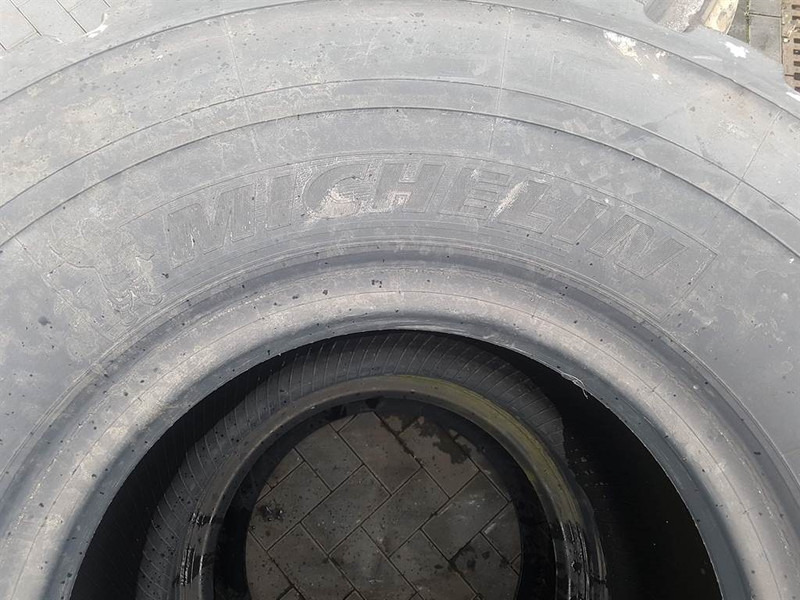Michelin 600/65R25 - Tyre/Reifen/Band - Wheels and tires for Construction machinery: picture 3 Michelin 600/65R25 - Tyre/Reifen/Band - Wheels and tires for Construction machinery: picture 3