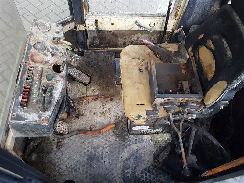 Cab and interior for Construction machinery Schaeff SKL832-6336105100-Cabin/Kabine/Cabine: picture 7